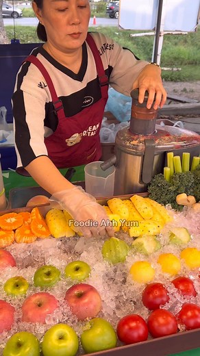 4M views · 53K reactions | Mixed fruit juice extract - Fruits Cutting Skill #streetfood #foodie #fyp #food #fruits #viral | Foodie Ahh Yum | Facebook
