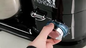 Scopri l'impastatrice professionale I Tuttofare con movimento planetario, online: www.kasanova.it/impastatrice-i-tuttofare-professionale-86418.html e nei negozi #KASANOVA | Kasanova