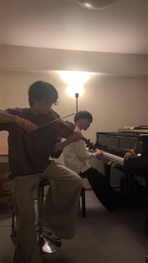 [Another Sky]深夜に隣人が騒がしいから覗いてみたら #violin #piano #music #anothersky #葉加瀬太郎 #きゃた #kyata #バイオリン #ピアノ #音楽好きな人と繋がりたい #chill