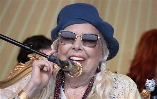 Joni Mitchell re-learned guitar after her brain aneurysm by watching online videos