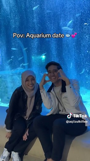 Aquarium Date: Explore Underwater Beauty with Aqil Zulkiflee