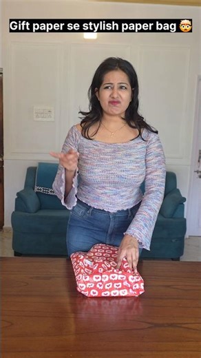 "Gift paper se pack mat karo gift bag bana do." 🤩😲🤯 #relatable #trending #shorts