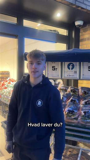 Halløjsa Risskov!👋👋 Denne uges avis er netop sparket i gang og den er fyldt op med en masse fede tilbud på frugt og grønt! 🥑🥦Så kom da ned forbi Rema1000, veri center og tjek det ud😎 | REMA 1000 Veri Center