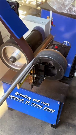 Grinding and rust removal of round pipes #grinding #polishingmachine #polishing#rustremoval #factory