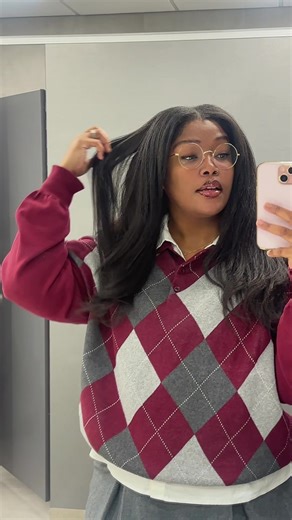 Exploring the Preppy Aesthetic in Fashion