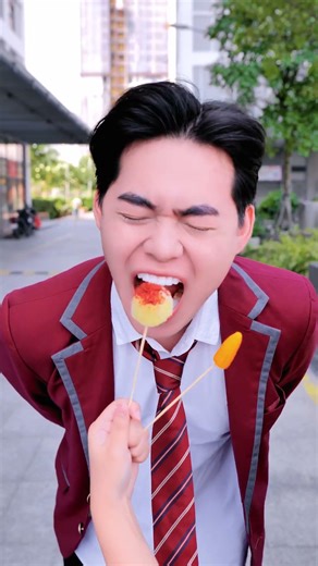 Saving all the bitterness for the last one 😆🍋🌽🥖 #taihoa #funny #shorts