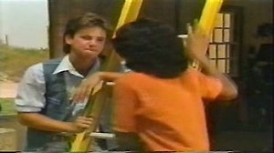 Watch Hey Dude Season 1 Episode 13 - Pain in the Neck