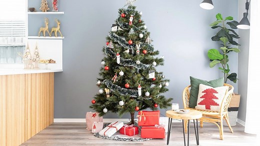 How to make icy-pole Christmas decorations