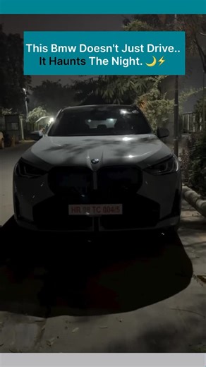 BMW India has officially opened the gates! Pre-launch bookings for the all-new BMW X3 30 xDrive M Sport Pro are now LIVE. Locally produced in Chennai, this isn’t just a facelift—it’s a total tech and performance overhaul designed to dominate the luxury SUV segment. 👉 What Makes the 2026 X3 Different? 👇 • Heart of a Beast: Under the hood lies a revised 2.0L Twin-Turbo Petrol engine with 48V mild-hybrid tech, pumping out a massive 258 HP and 400 Nm of torque. • Performance: It clocks 0–100 km/h 