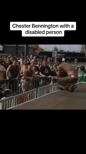 757K views · 10K reactions | This art of kindness  #chesterbennington #linkinpark #music #live #rockimpark | My Chemical Romance Return | Facebook