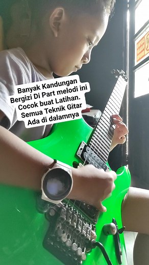 Banyak Kandungan Bergizi Di Part melodi ini, Sangat Cocok Buat buat Latihan. Semua Teknik Gitar Ada di dalam permainan lagu ini mulai dari Vibrato, Bending, Legato, Arpeggio, Sweeppicking, Alternate Picking dll. Sang Gitaris Cilik 7 Tahun "El Nando Guitar Kids Bali" | Aan Dewata New