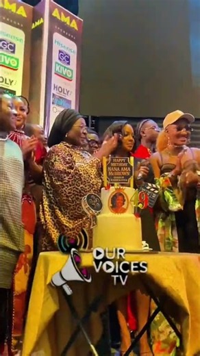 choirmaster was spotted blessings her sister Her Excellency Mac Brown for a great movie #fyppppp