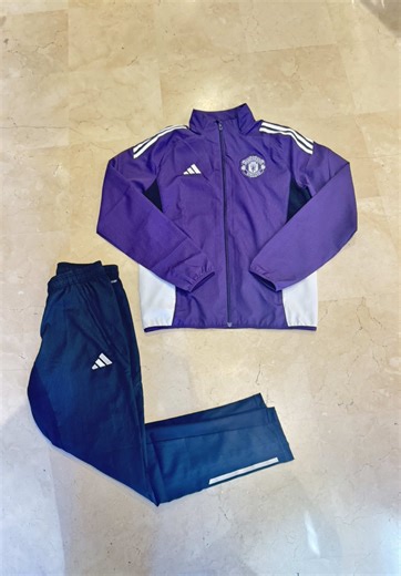 Tracksuit Manchester Utd 😈 Acquistala in store o sul nostro sito: 👉www.undicidieci.eu Spedizioni attive in tutta Italia 🇮🇹 Pagamento alla consegna 📦 Info in dm