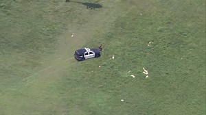 WOW Cop jumps for a helicopter !!!!!!! A car chase in NE Houston ended with a pilot jumping out of a helicopter to tackle the suspect running through a field. | Truth Stands Alone