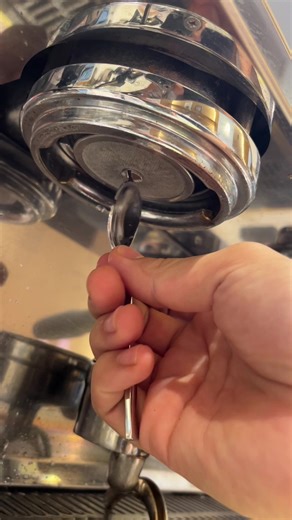 How to Effectively Wash Your Espresso Machine