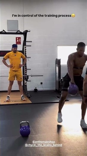 Usyk and Joshua. Training process 👀