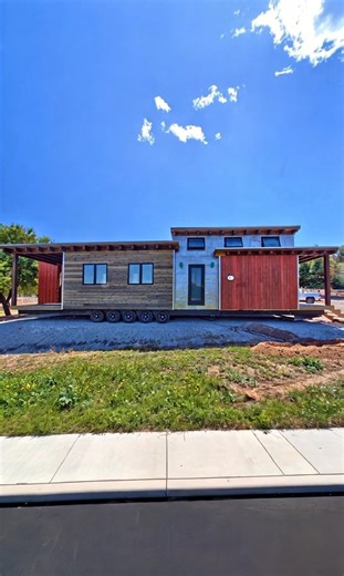 Check Out Inside One Of the Coolest Tiny Houses Ever Built! | My Log Homes