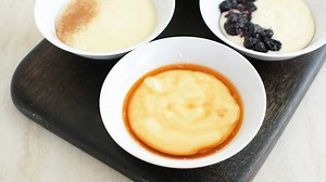 Visați la un griș cu lapte cremos ca în copilărie? Vă voi arăta mai jos două variante simple de a obține cel mai bun și mai rapid desert. Bonus: 3 variante delicioase de topping cu care să îl serviți. Pentru toate gusturile! 😉 ingrediente pentru griș cu lapte - rețeta de bază 1 litru lapte (3,5% grăsime) 100 g griș 50-100 g zahăr (după gust) un praf de sare 1 linguriță extract de vanilie (sau păstaie de vanilie, esență de vanilie, zahăr Bourbon, etc.) griș cu lapte cremos - varianta 1 800 ml la