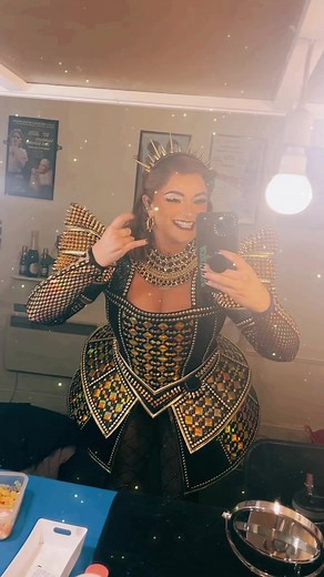 Catherine of Aragon Song Performance | SIX Musical London