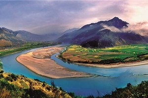 Colorful Yunnan with diverse ethnic features