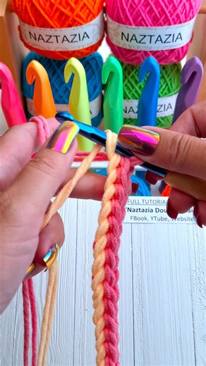 This crochet double chain can be used in place of a starting chain in crochet patterns. This can be made in 1 or 2 colors for creating jewelry, hair ties, and belts. #reels #crochet #knitting #icord #artoftheday #diy #tutorial #yarn #embroidery #howto #naztazia | Naztazia