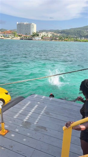Excursion review: Poko Loko, Jamaica’s first floating bar 🛶✨ Great food, drinks, and snorkeling included in the cost! 10/10 must-do on Mahogany Beach, Ocho Rios!” @Poko Loko Jamaica