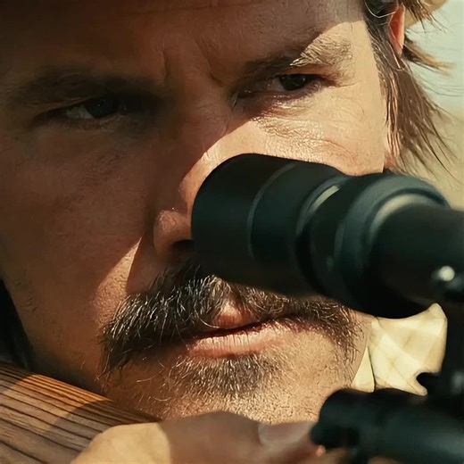 When faced with the lure of wealth, everyone becomes a villain!#movie #film #action #foryou