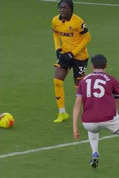 Wolves finally break through with emphatic 30 over West Ham, turning a miserable season momentarily