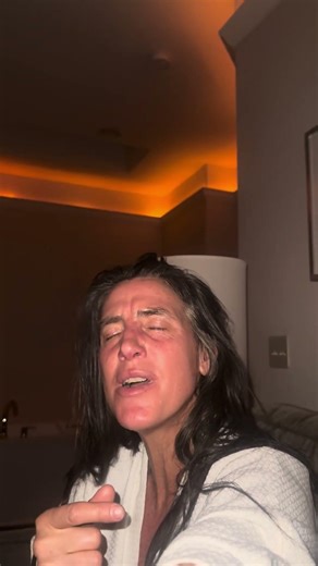 Relaxing @The Lithia Springs Hotel in Ashland Oregon with the natural healing mineral waters & a tub