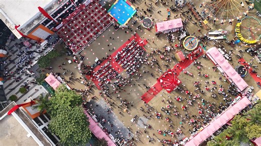 🎥 Rewinding Innovation: A Glimpse of EduTrade Excellence 2026 Taking a proud step back to relive the electrifying moments of Gaurs EduTrade Expo 2026 — a celebration where young visionaries transformed ideas into impactful enterprises. The expo stood as a dynamic platform for students to showcase entrepreneurial acumen, financial literacy, marketing strategies, and collaborative leadership. From vibrant stalls and creative product pitches to confident business presentations, every frame of this