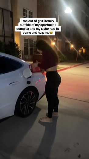 Zahra Hashemi: Tire Changing Pro and Sisterly Support