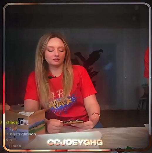 Stream von Mashabk: Vor der Schule gepostet