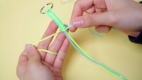 Lanyard String Kit 48 Rolls Gimp Plastic Lanyard String for Bracelets Keychain DIY Crafts with Key Chain Rings, Snap Clips, Open Rings, Lobster Clips Gimp Bracelet Making Kit(11 Yards)