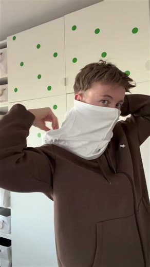 How to use boxer shorts as a balaclava? 🥷🏻