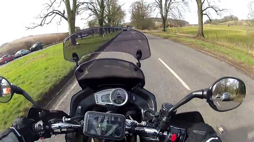 Testing the MRA Vario screen on my Triumph Tiger 1050