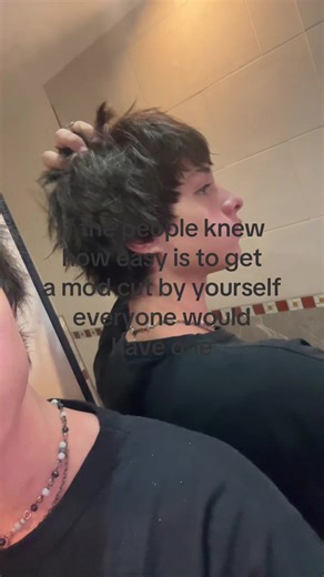 Easy Tutorial for Mod Cut Hairstyle at Home