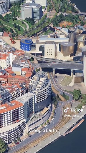Discover Bilbao: A Gem of Modern Architecture and Culture