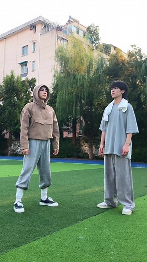 TikTok의 WayV Official