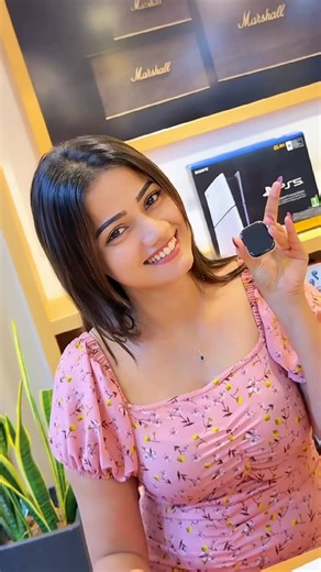 Francium (Pvt) Ltd on Instagram: "✨⌚💖 STYLE UPGRADE ALERT! 💖⌚✨ 🌸 @dilsh.hh just upgraded to a brand new Apple Watch Series 11 🌸 💎✨ Rose Gold elegance — pure class on the wrist 😍🔥 📍 From Francium, where premium meets perfection 💯 🚀 Track. Style. Power. All in one watch ⏱️❤️ 🎁✨ Ready to upgrade your wrist game? 🔥⌚💖 Francium — Next level tech, next level lifestyle! 💖⌚🔥 #apple #srilanka #applesrilanka #colombo #applewatch #iwatchseries11 #rosegold #rosegoldiwatch #dilshh"