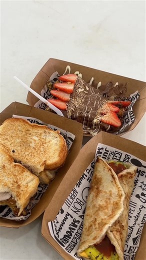 Priscilla Nkoane on Instagram: "@french.cart & @the.sushi.bar has mouthwatering 🤤 food at this years @durbansummersouk how delicious does everything look? 😍🤭 You can find them in the Sunfoil tent stalls number NF11 & NF12, Eat on my behalf !! #durbansummersouk #durbanfoodie #whatsondurban"