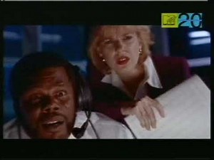 Dr Dre - Keep Their Heads Ringin'(1995) - OFFICIAL VIDEO + LYRICS
