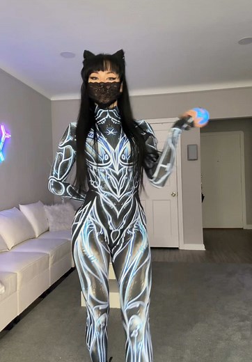 Rave shoes on today #flowarts #flow #poi