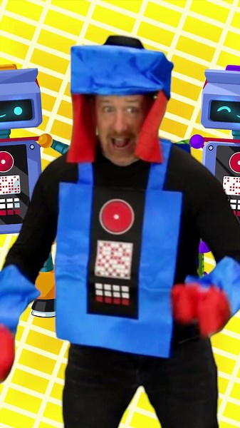 Steve’s Robot Dance Party! 🤖💃 Steve and Maggie #shorts #steveandmaggie 🧍‍♂️
