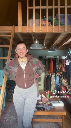 Embracing Cameltoe: A Surprising Fashion Statement