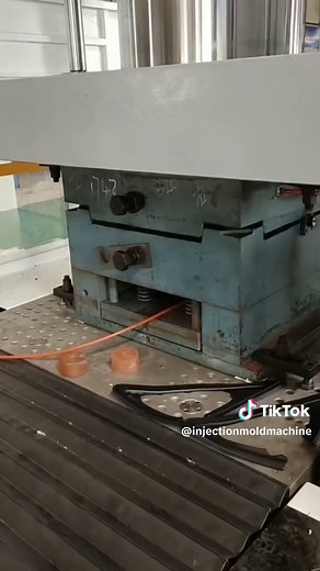 Horizontal injection vertical clamping molding machine for car window glass #manufacturer #factory #oem #injectionmoldingmachine #injectionmolding #verticalinjectionmoldingmachinery #verticalinjectionmolding #verticalinjectionmoldingmachinery #verticalinjectionmolding #injectionmould #injectionmoldingmachines #injectionmoldingplastic #globalinjectionmoulders #injectionmachine #injectionmachinefactory #china #injectionmachinedealer #verticalinjectionmoldingmachine #plasticinjectionmachine #inject