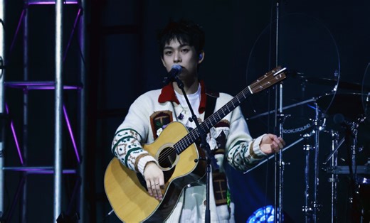 【LUCY】251225 LU.FLYING 圣诞公演