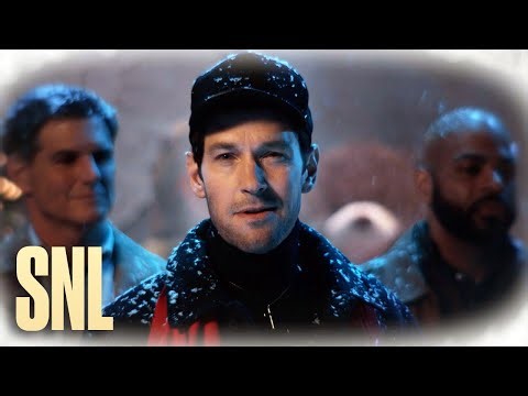 Watch Charli XCX sing while dressed as a parrot in ‘SNL’ sketch