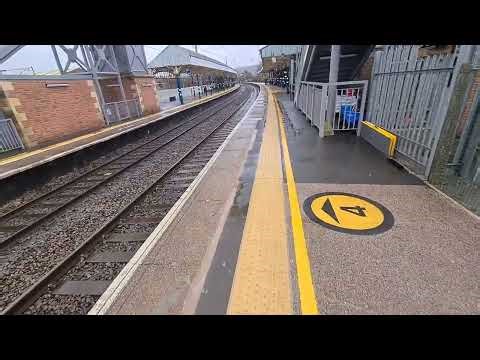 PENRITH TRAIN STATION VLOG (WET)