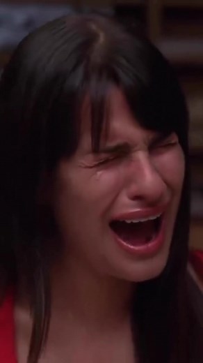 Finchel 😢 #glee #gleecast #gleeindonesia #voiceeffects #hereswhatyoumissedonglee #gleeforever #gleefans #rachelberry