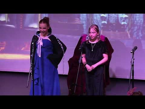 A Hint of Snow White